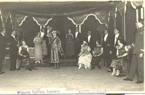 Viipurin teatterin esitys Tanssijatar Katja. Carelica.