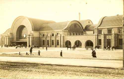 Viipurin rautatieasema. Carelica.